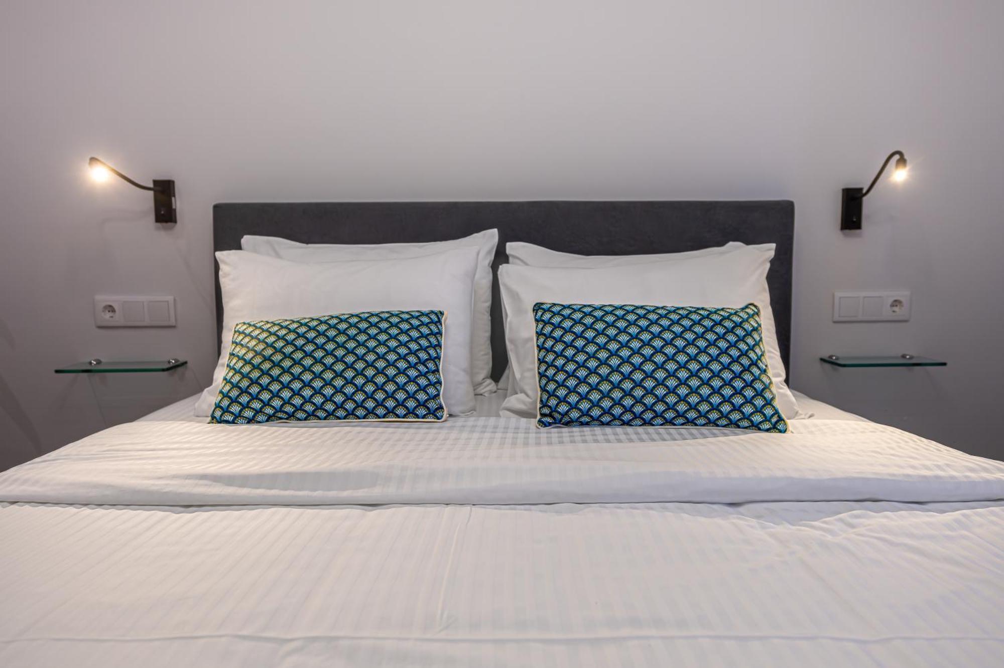 Phaedrus Living: The Nine Muses Erato Apartment Athena Bagian luar foto